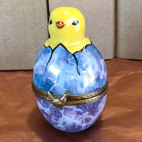 Chick Hatching Limoges Trinket Box - Picture 5 of 8